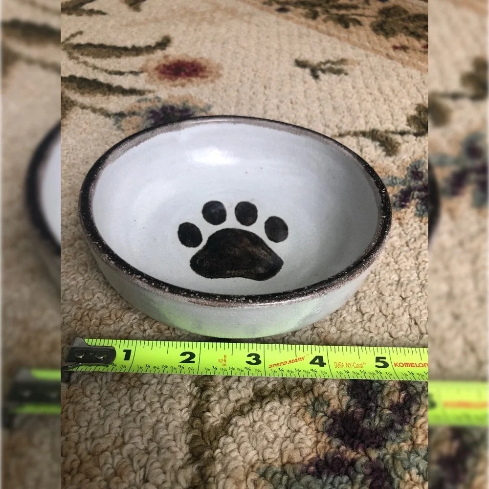 *MAKE OFFER. DONATING JANUARY 1. * Beautiful handcrafted small dog water dish